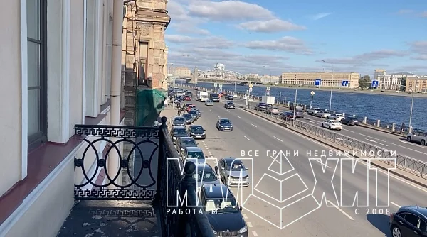 Продажа исторического здания 923 м2 на Синопской набережной. Продажа исторического здания 923 м2 на Синопской набережной.