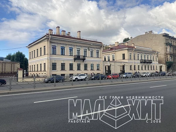 Продажа исторического особняка 789 метров на Синопской набережной Продажа исторического особняка 789 метров на Синопской набережной