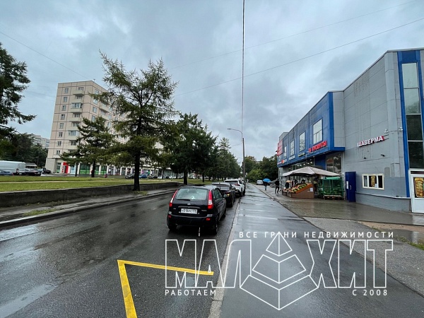 улица Замшина 56к2 - Универсальное помещение 250 м² улица Замшина 56к2 - Универсальное помещение 250 м²