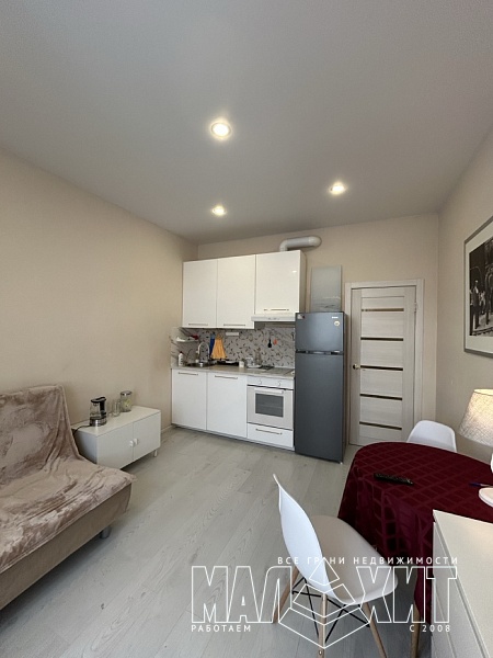 ЖК Питер, улица Типанова 23 - Аренда 2к квартиры 60 м²